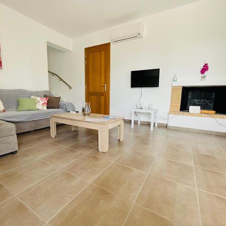 Aricobe Villa Epidaurus Exteriör bild