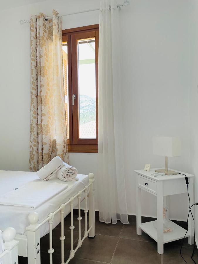 Aricobe Villa Epidaurus Exteriör bild